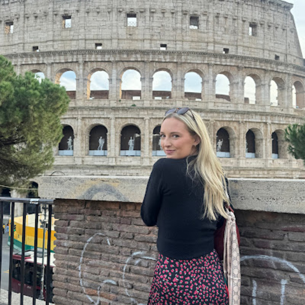 Meet your Posher, Caroline